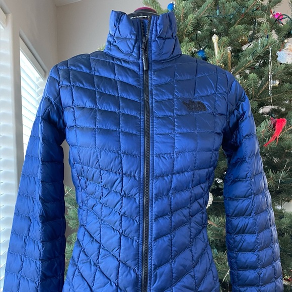 The North Face Thermoball Women's Blue Quilted Jacket - Picture 2 of 8